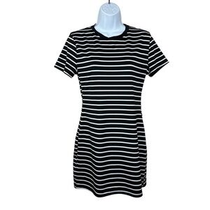 Large Juniors Black White Striped Short Sleeve Stretch Dress Casual Athletic